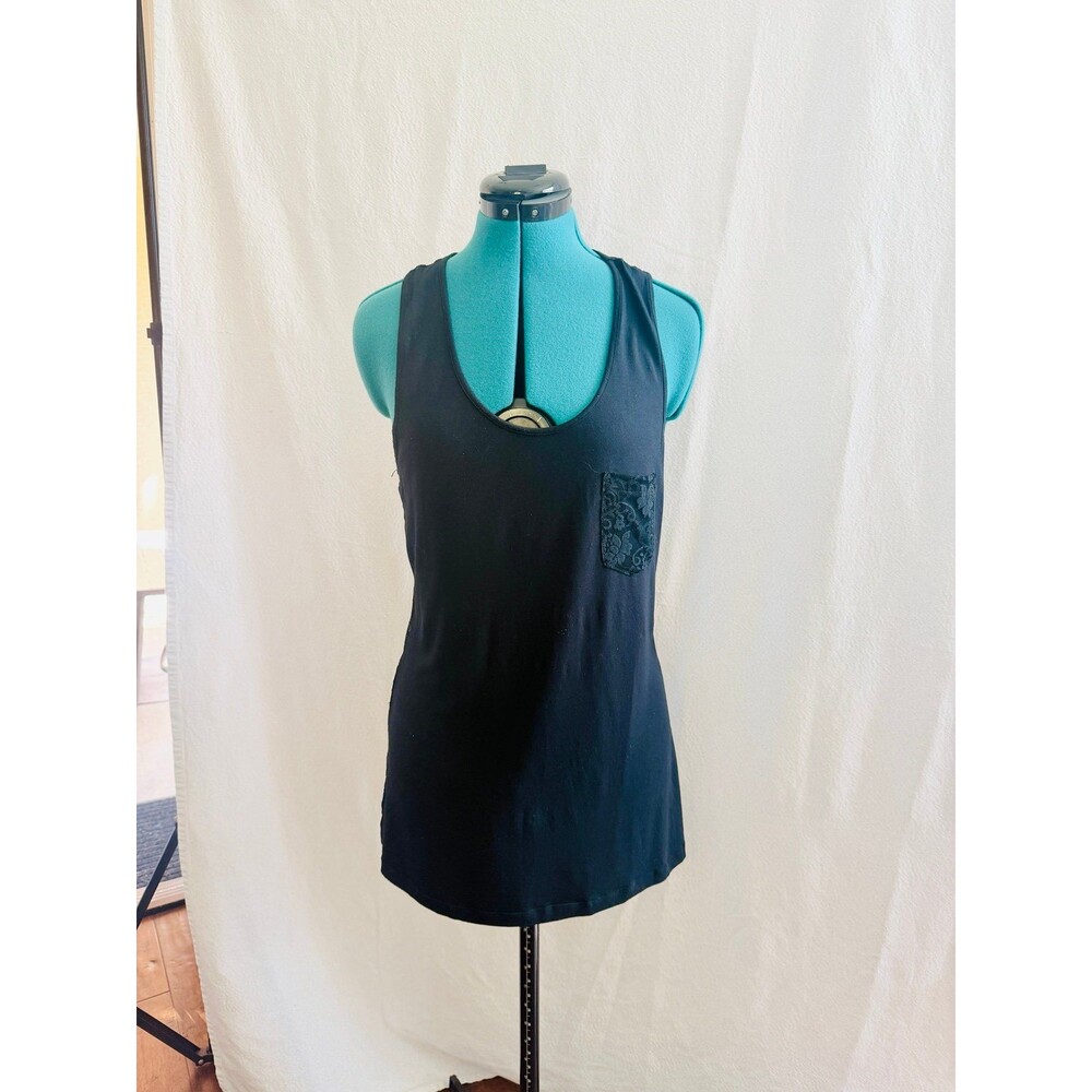 Design History. Women’s black lace tank top. Size large
